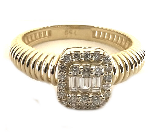 Diamond yellow gold ring